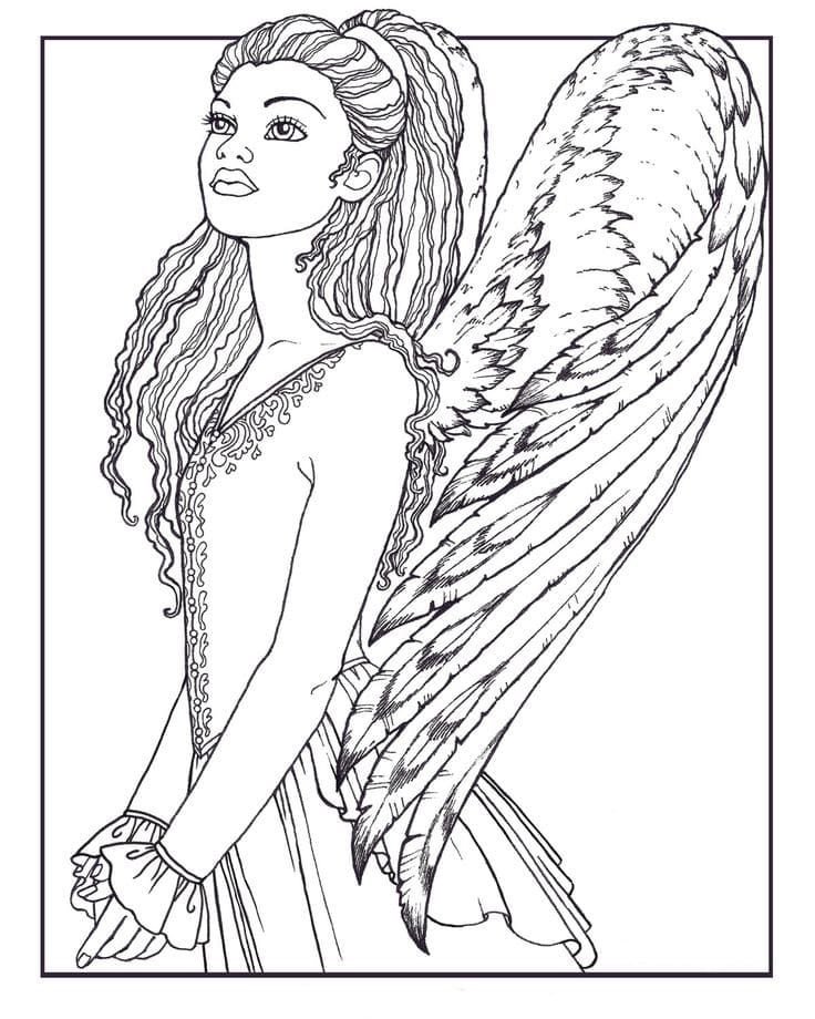Chica pin-up con alas grandes