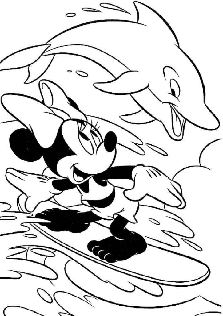 Minnie Mouse surfea con un delfín