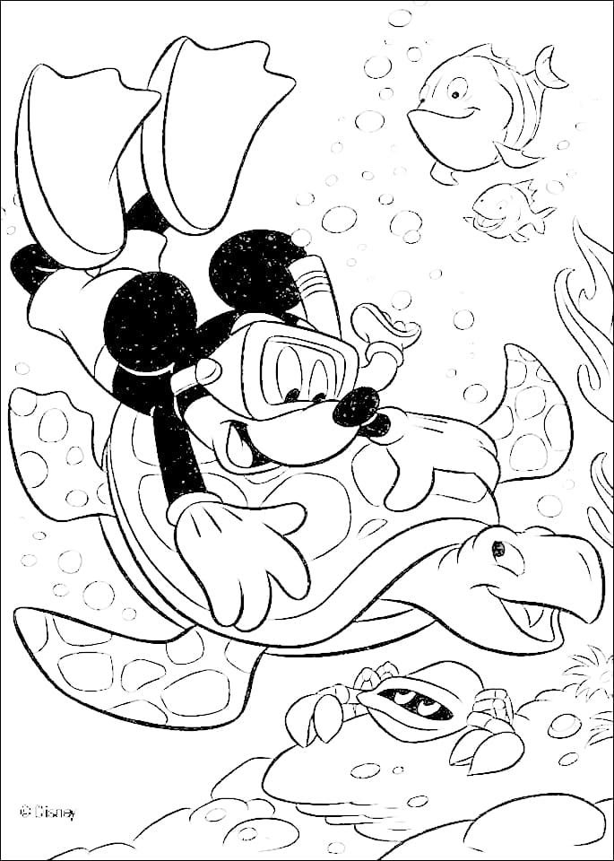 Mickey Mouse bajo el agua con una tortuga
