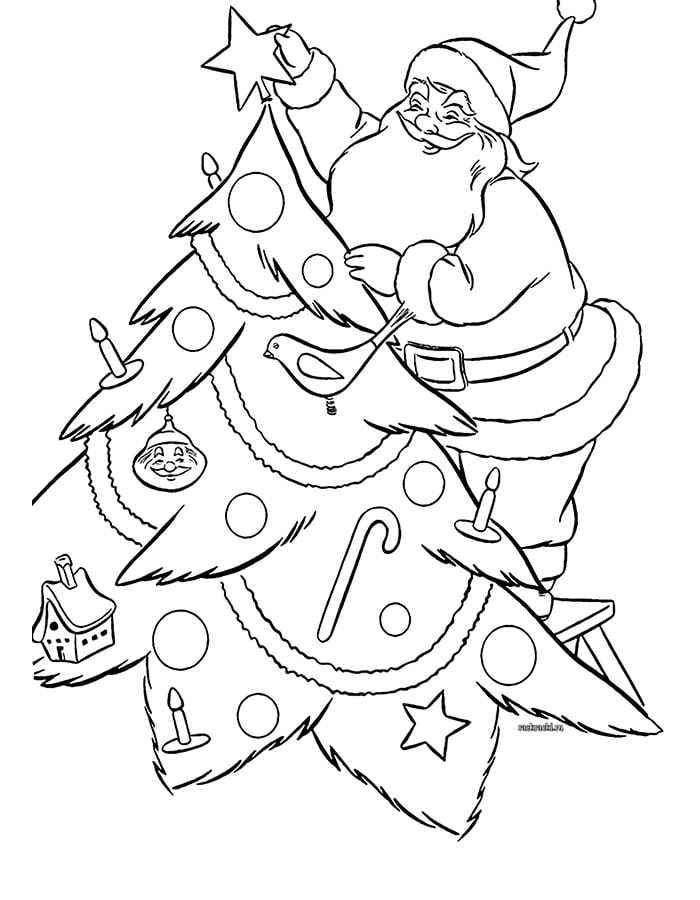 Papá Noel decora el árbol de Navidad